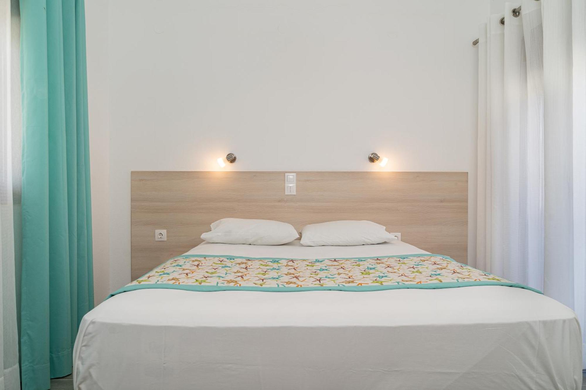 Akrotiri Apartments Makry Gialos  Exterior photo