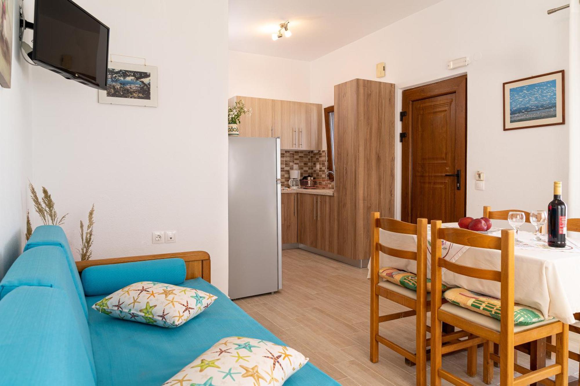 Akrotiri Apartments Makry Gialos  Exterior photo