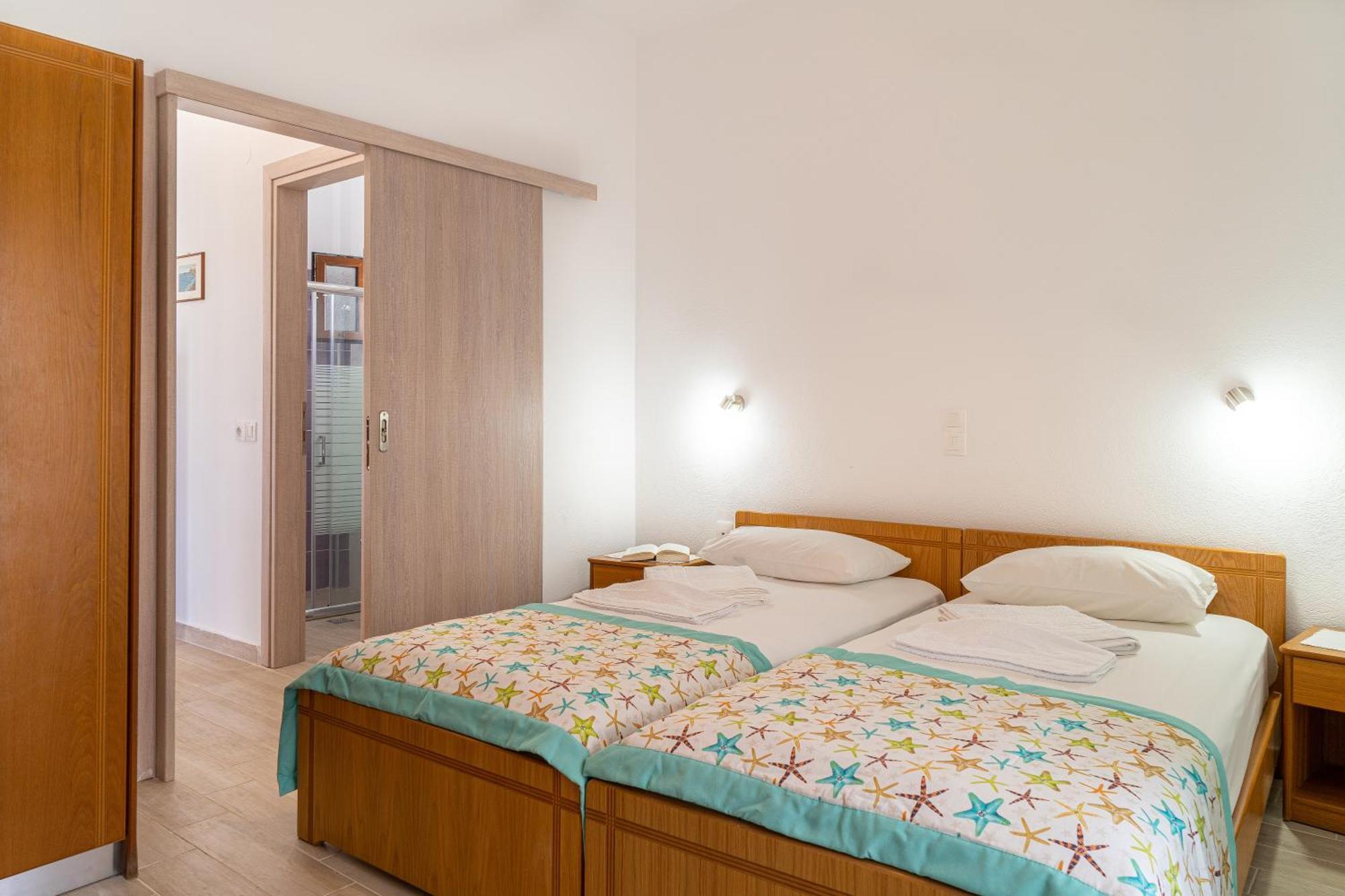 Akrotiri Apartments Makry Gialos  Exterior photo